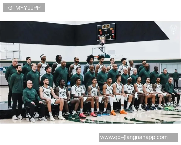 字母哥狂砍37分11板带队击败萨克拉门托展现无所不能的统治力